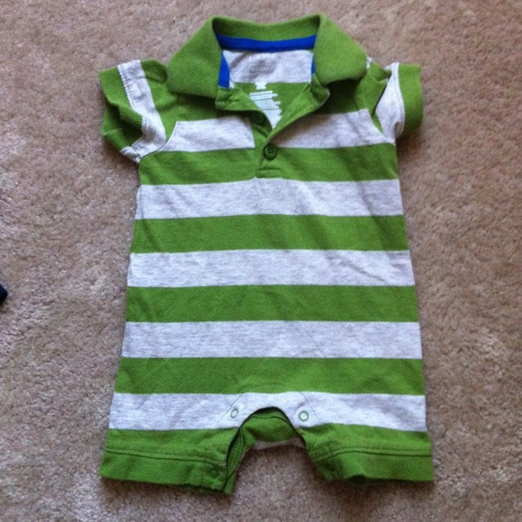 2 baby Rompers - Picture 4 of 4