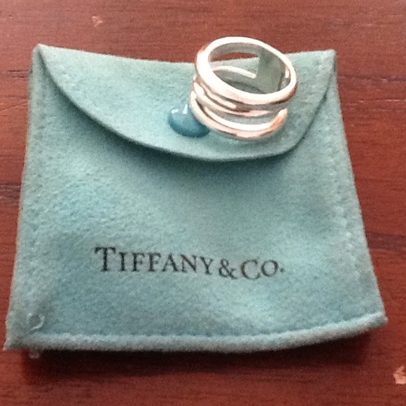 Auth Tiffany silver 3line ring. Sz 6 Retired style
