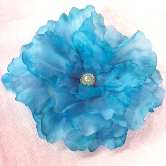 Tiffany Blue Flower Accessory