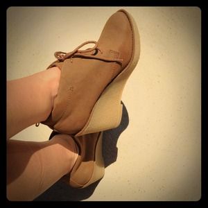 💰💰SOLD in bundle!💰💰Old Navy Wedge Booties