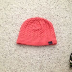 🔴SOLD🔴Coral beanie!