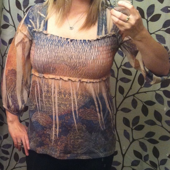 3/4 shear sleeve top