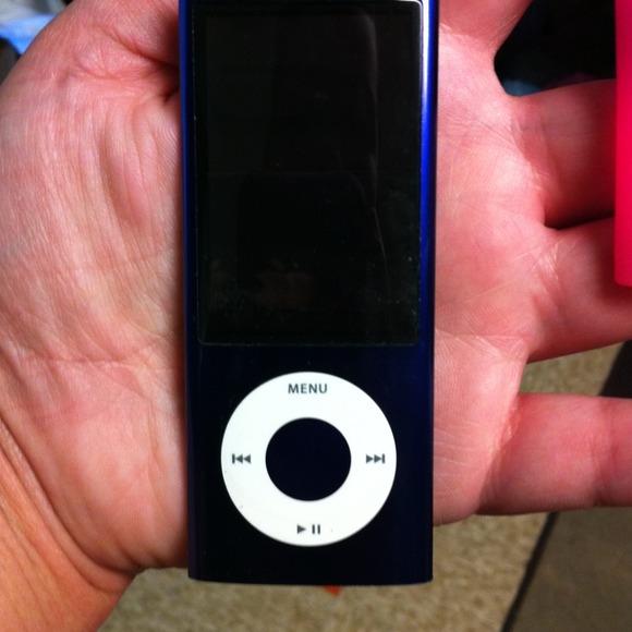 iPod nano w/ armband
