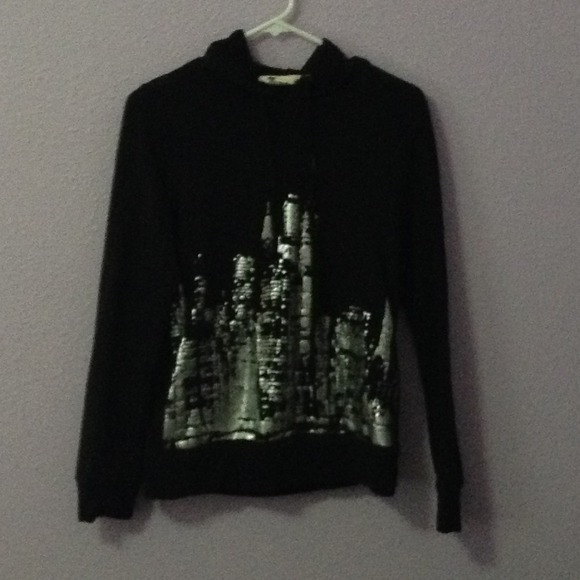 💰Bundled💰Black hoodie with skyline lamé - Picture 1 of 2