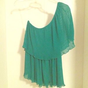 Green one shoulder top