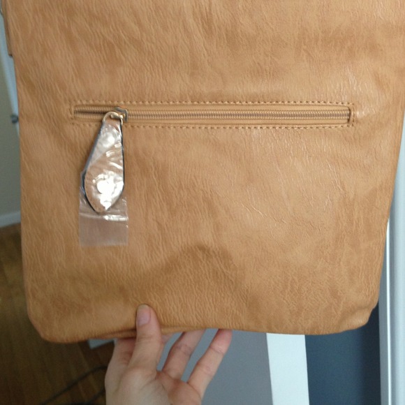 Sold - Picture 3 of 4