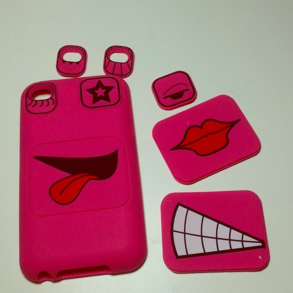 Griffin Faces iPod case for 4th generation