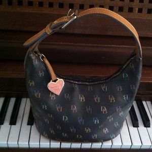 Small authentic  Dooney & Bourke Bag.