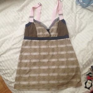 SOLD   Anthropologie cute top