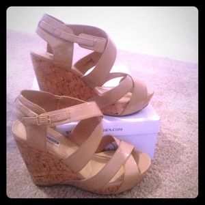 Steve Madden wedge in blush