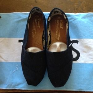 ❌❌❌SOLD❌❌❌ - TOMS - Black - 6.5