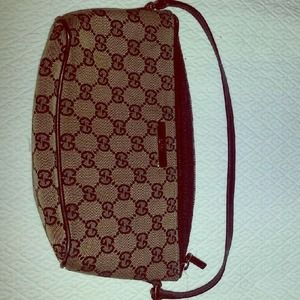 Authentic small gucci shoulder purse
