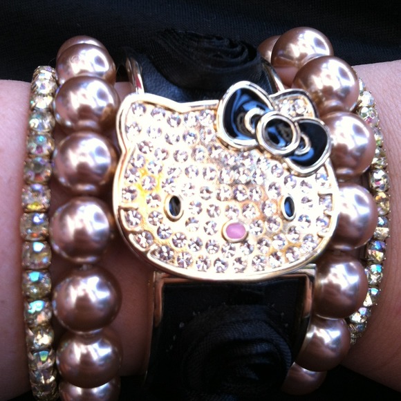 Hello kitty watch.