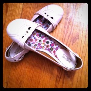 Mossimo ladies shoes! Great for spring!