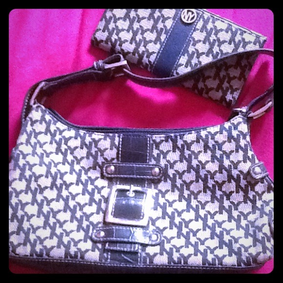 New York and company purse and wallet set