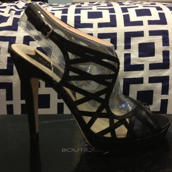 Black satin strappy heels by Boutique 9 - Size 6 - Picture 3 of 3