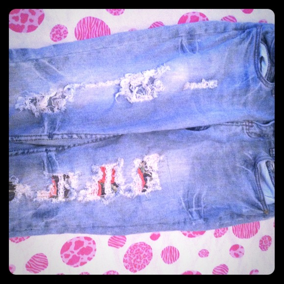 Ripped skinny jeans
