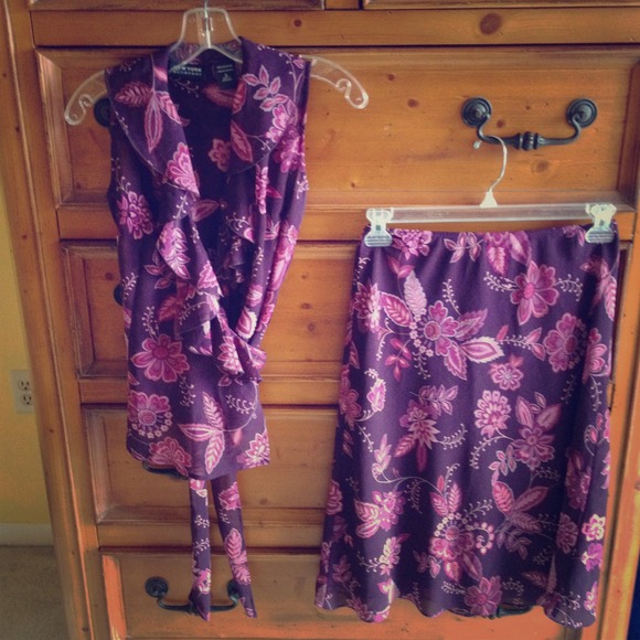 Top and skirt set size small from NY & Company