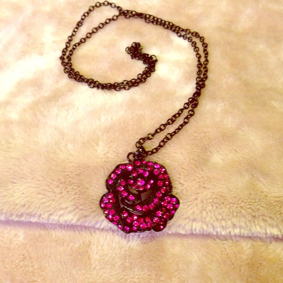 Rose necklace