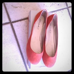 🆕Deep orange flats🎀