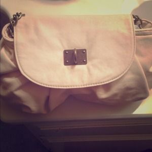 traded🆕Ivory Classy Handbag