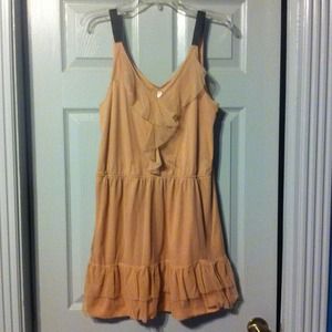 💐Beautiful ruffled dress/top NWOT💐RESERVED