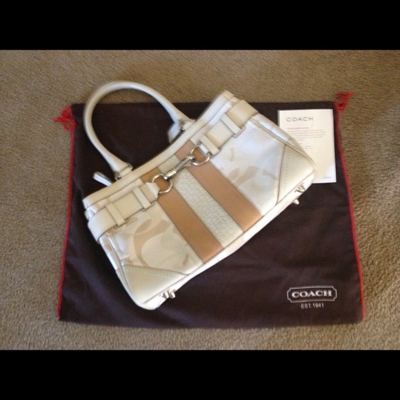 Authentic Coach purse(:
