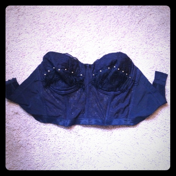 Gelmart bustier size 40D.