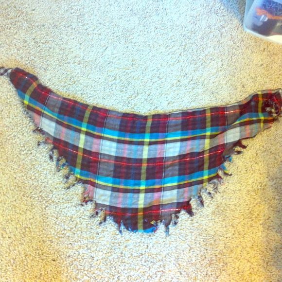 Scarf - Picture 1 of 2