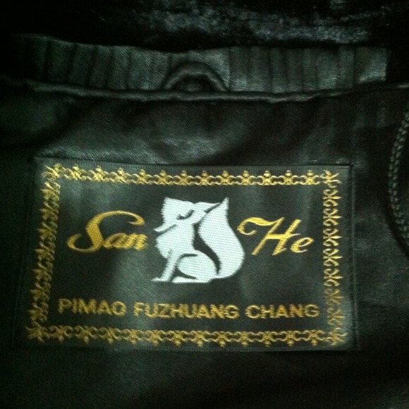 Flux black fur shawl style coat - Picture 3 of 3