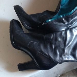 Kenneth Cole Boots **NEVER WORN**