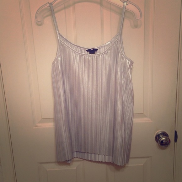 Silver H&M Tank Top🎀 traded