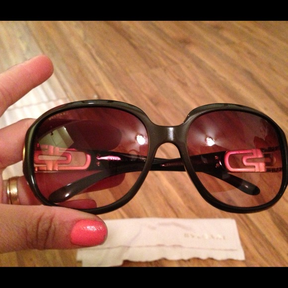Authentic Bvlgari S Bvlgari sunglasses in case
