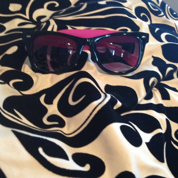 Betsey Johnson glasses