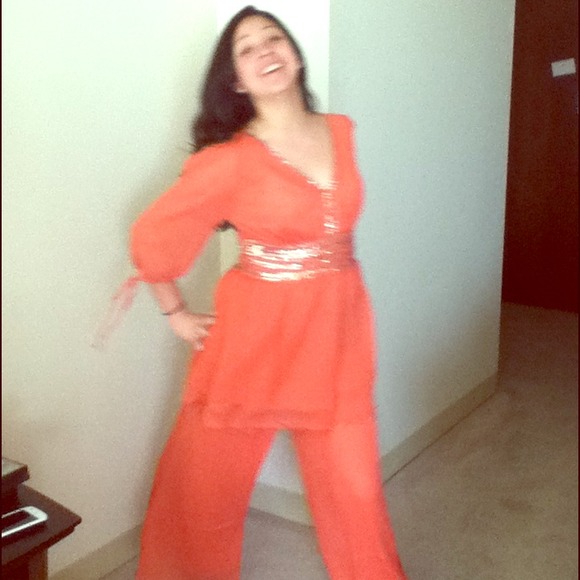 Other - Flash Sale! Two Piece Coral Tunic & Palazzo