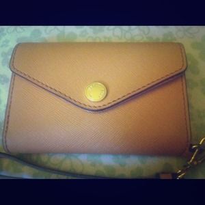 😱REDUCED😱 Authentic- Michael Kors Wristlet