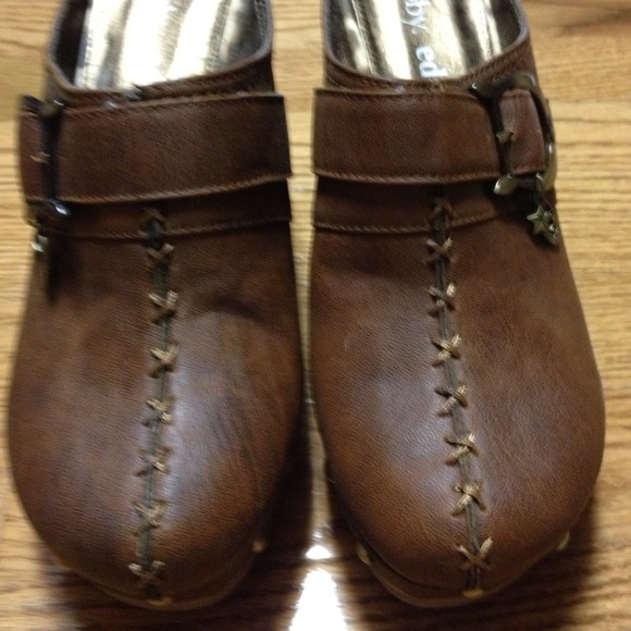 Libby Edelman brown clogs- barely worn