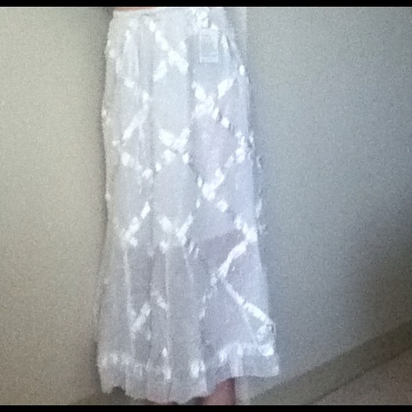 SOLD White chiffon maxi skirt     SOLD! - Picture 1 of 1