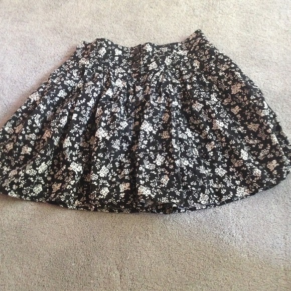 skirt bundle 🎀traded