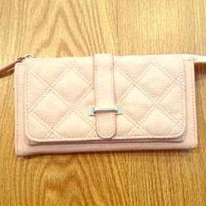 UO Pink wallet