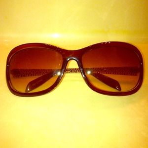 Brown sunglasses