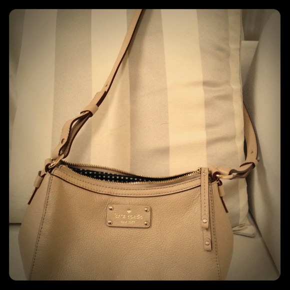 SOLD--!! Kate Spade cross body.