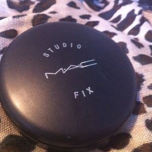 M.A.C studio fix