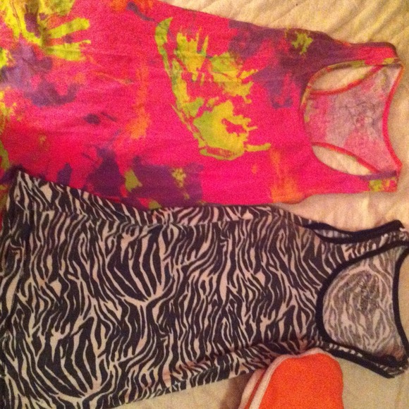 Two tanks and Nike shorts - Picture 3 of 3