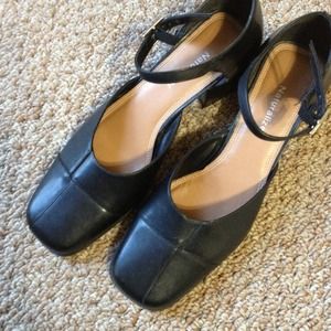 Naturalizer Black Mary Jane's Size 9