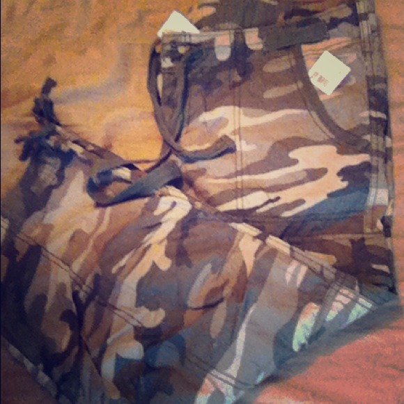 Motherhood Maternity Camo Capri's