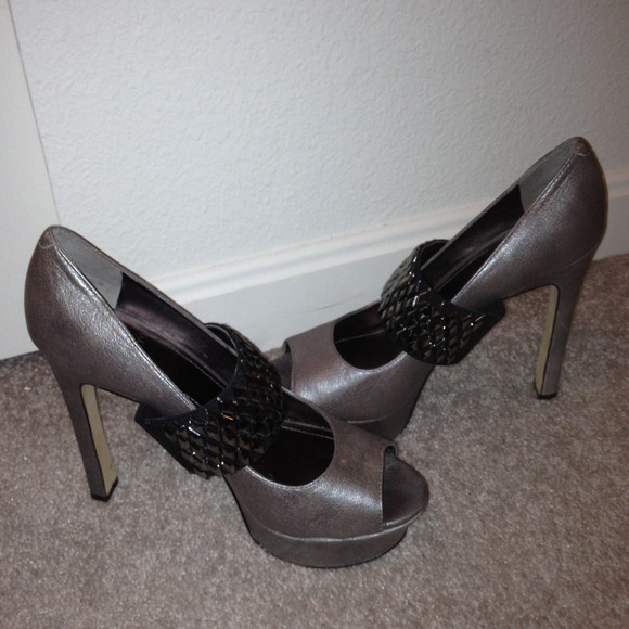 Vince Camuto Shoes - Party pewter heels!🐾reduced🐾