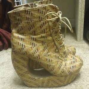 ON HOLD*******Vintage inspired  retro wedges