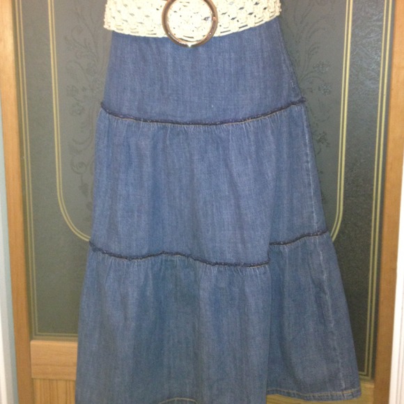 Gently used Calvin Klein tiered denim skirt. Sz 3 - Picture 1 of 3