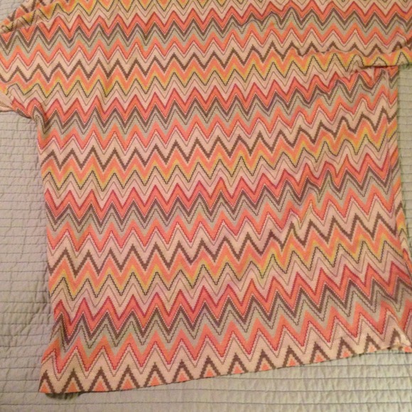 Chevron pattern top - Picture 4 of 4